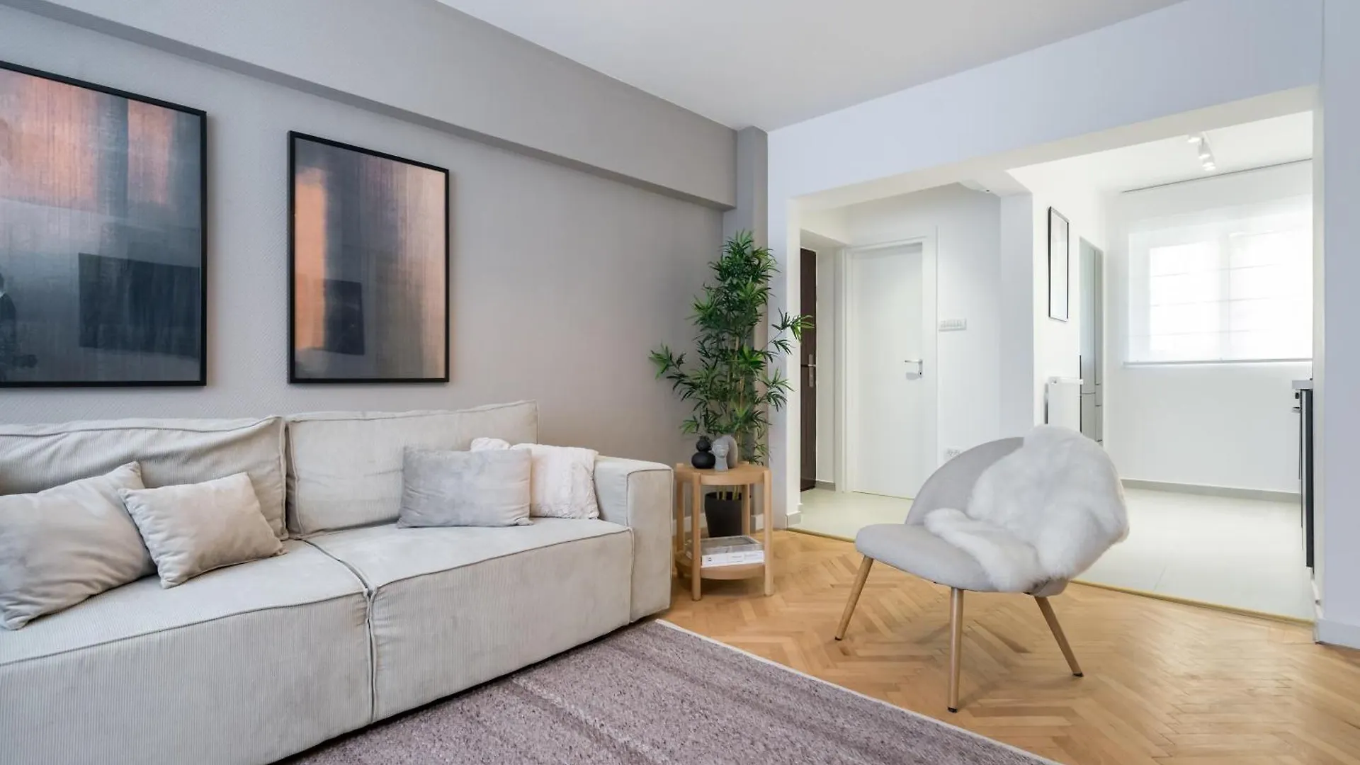 Majestic Downtown Apartment Bucharest