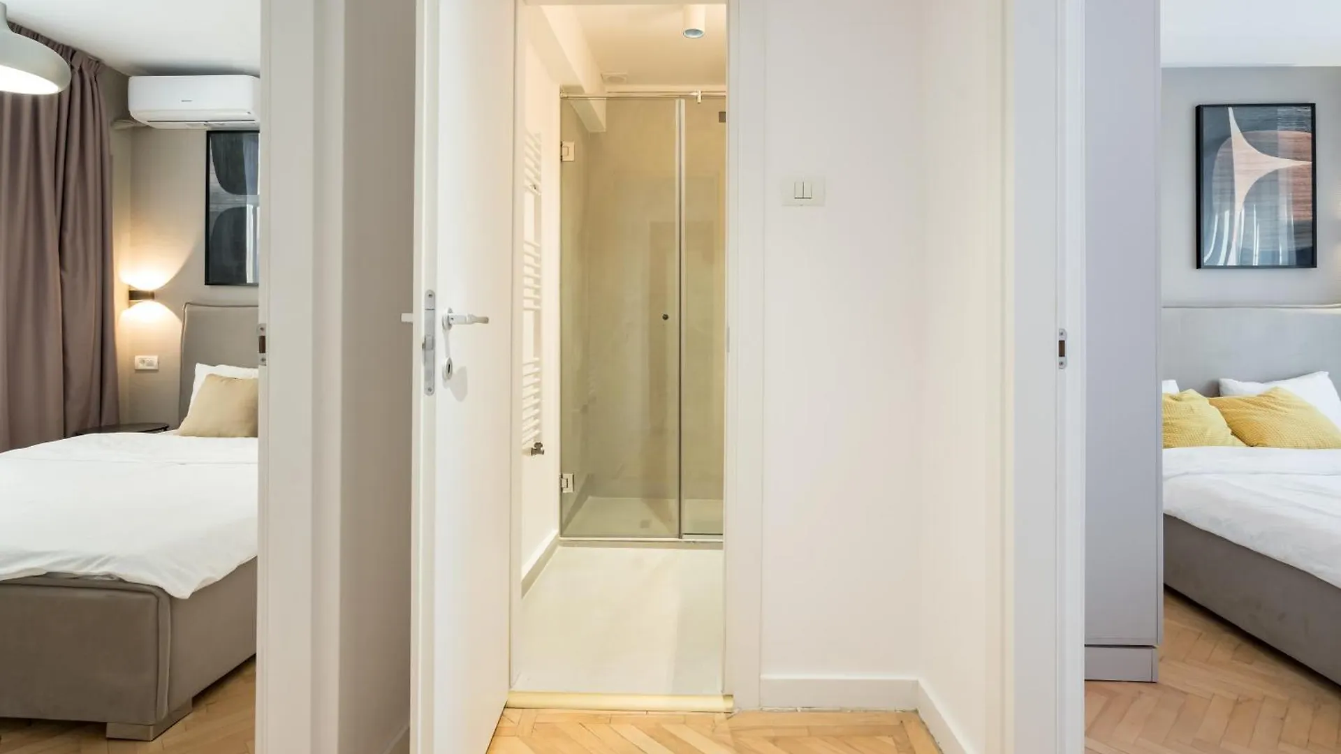 Majestic Downtown Apartment Bucharest