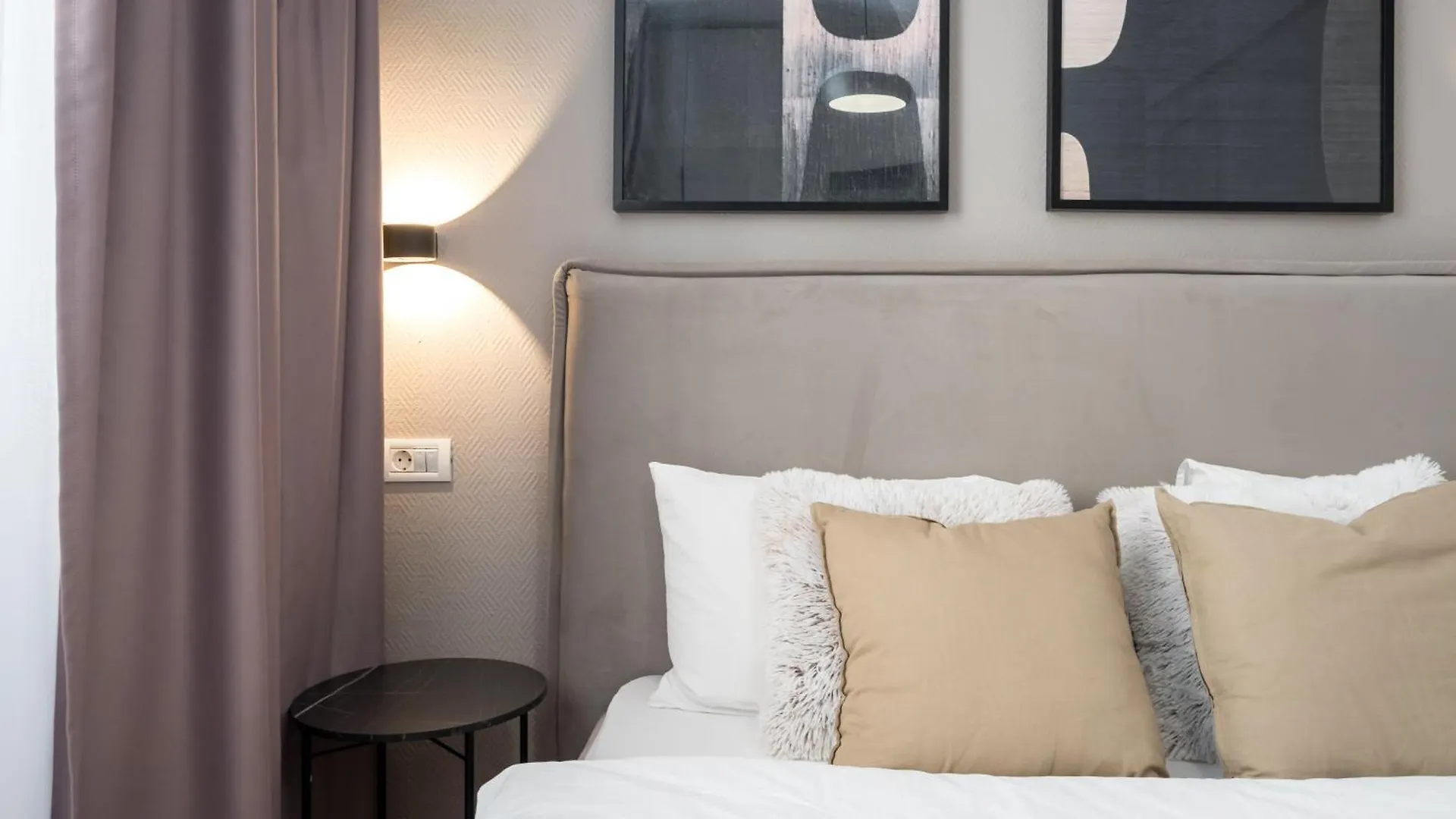 Majestic Downtown Apartment Bucharest 0*,