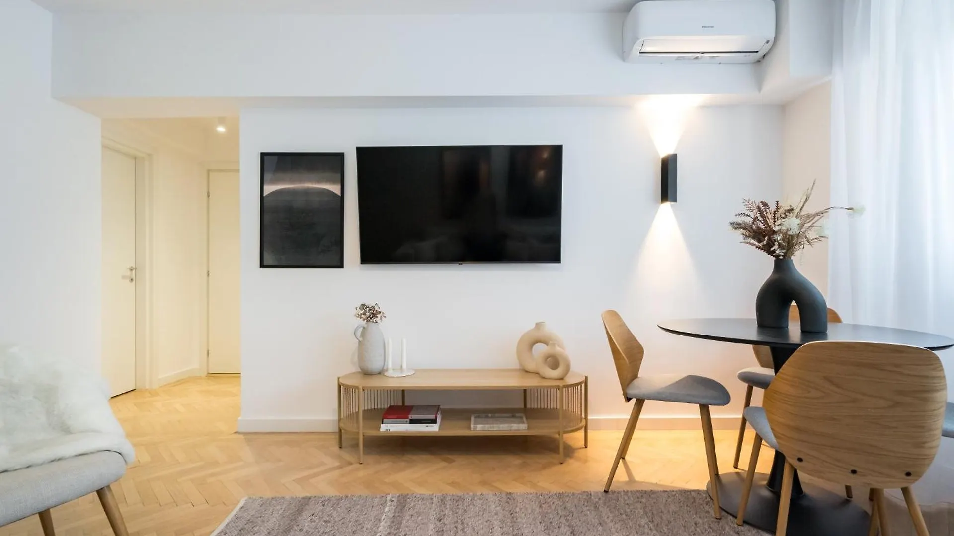 Majestic Downtown Apartment Bucharest Romania